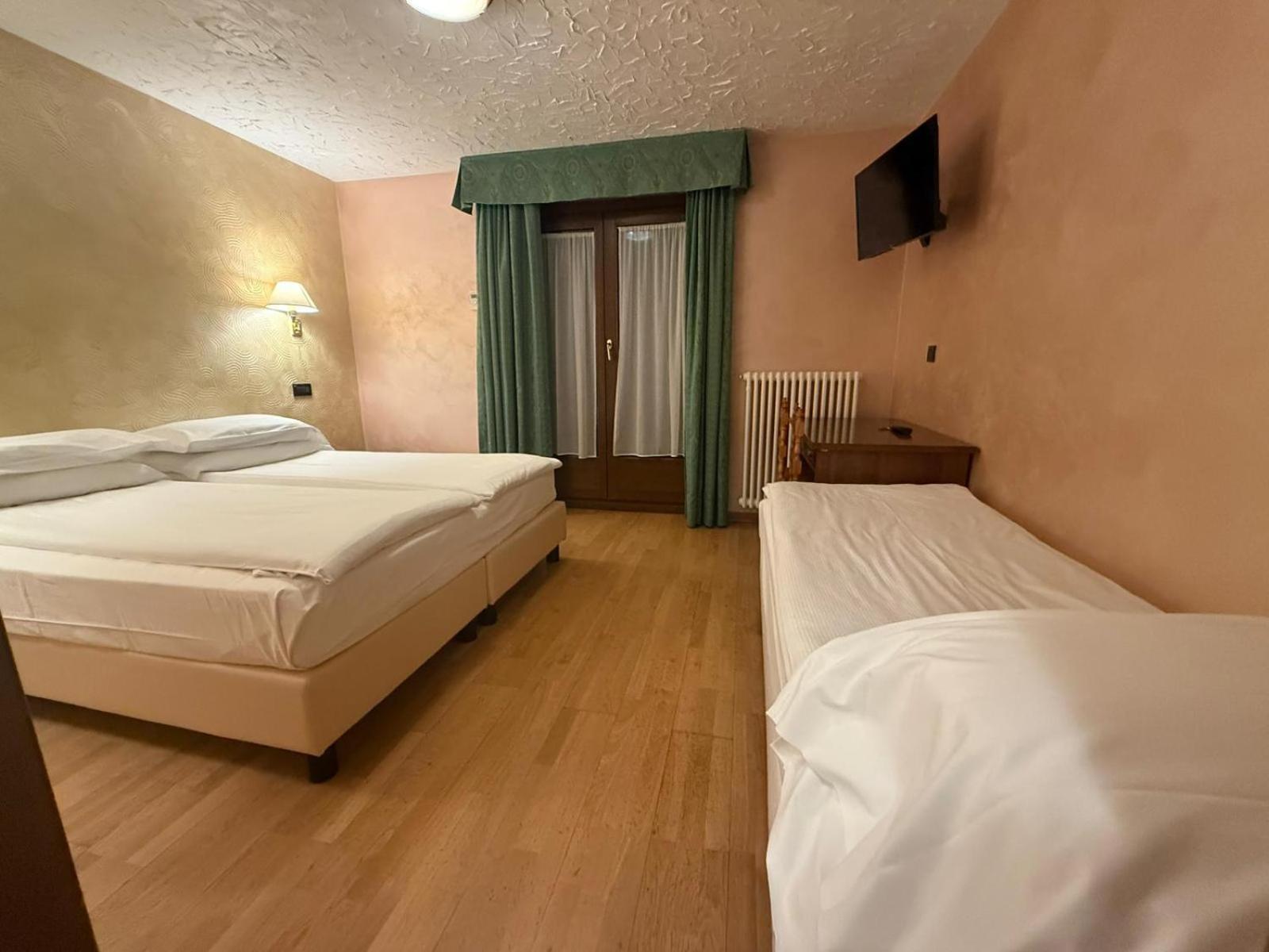 Hotel Breuil Exterior photo