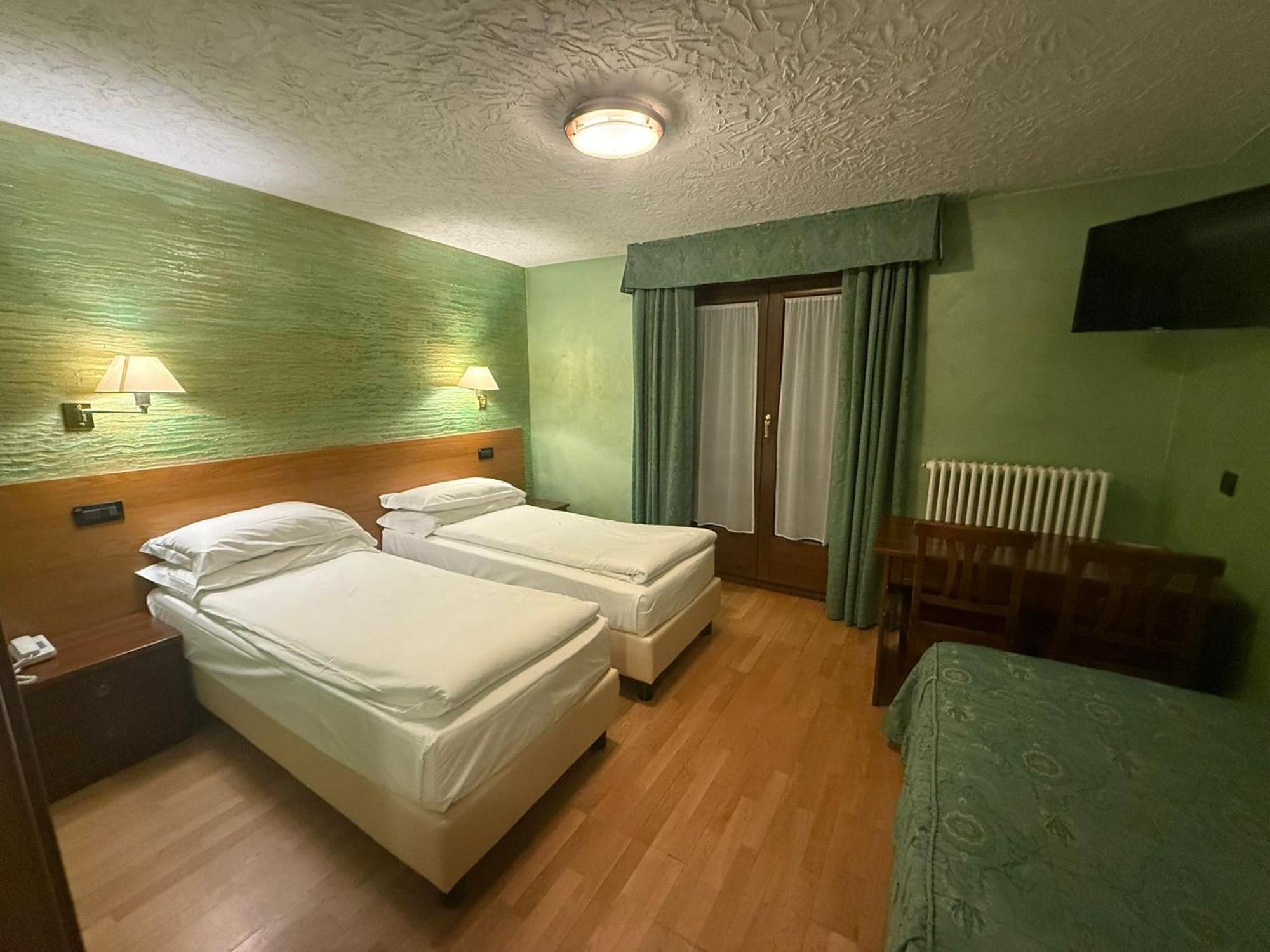 Hotel Breuil Exterior photo